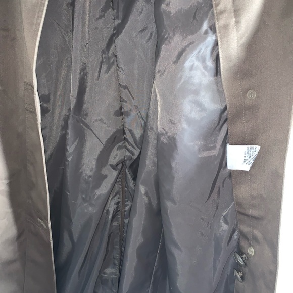 Gorgeous All-Weather Coat, Size 2 Petite - Picture 6 of 13